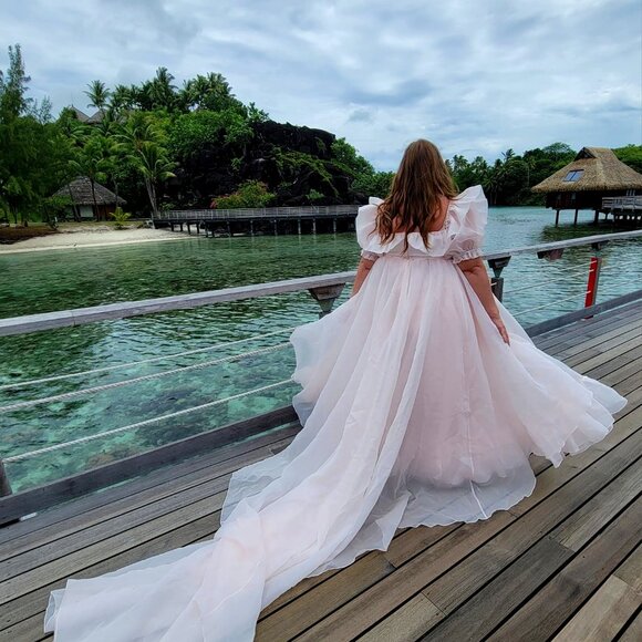 Selkie Peach Fuzz in Bloom Dress with train - 5x - Picture 1 of 6